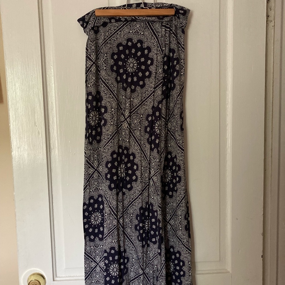 Blue patterned maxi skirt
